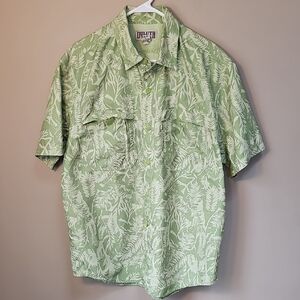 Duluth Trading Co Green Leaf Pattern Men's Shirt Mesh Lined Vented Coolplus